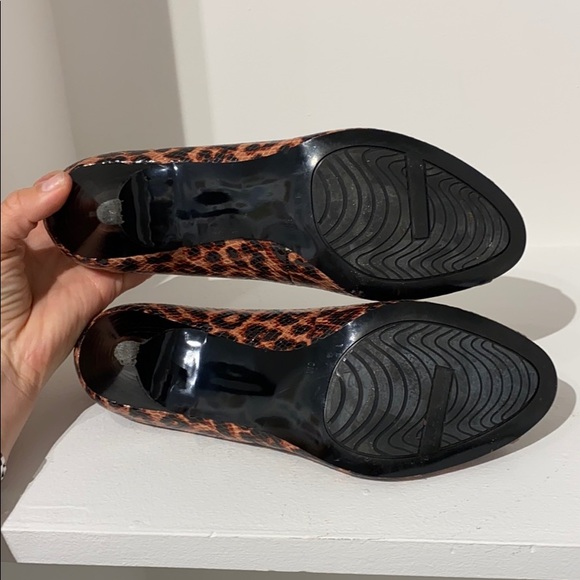 Leopard Pumps - Picture 5 of 5